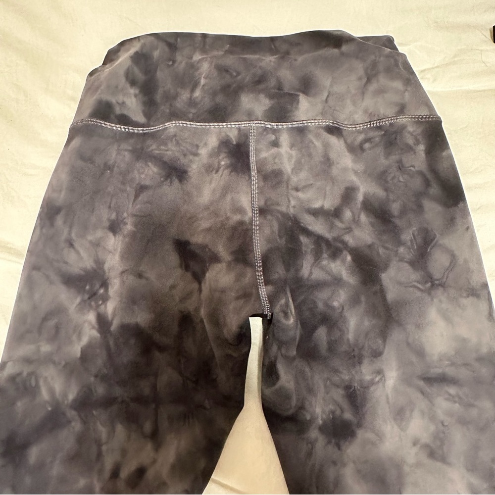 Wunder Under Lululemon Leggings - Picture 3 of 4